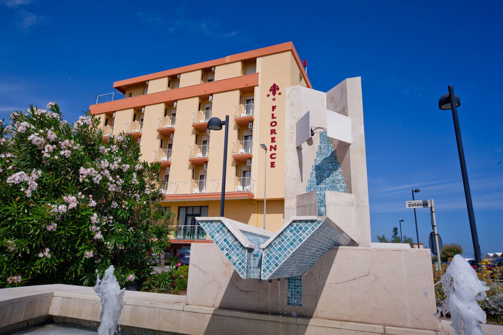 Hotel Florence Marotta Exterior foto